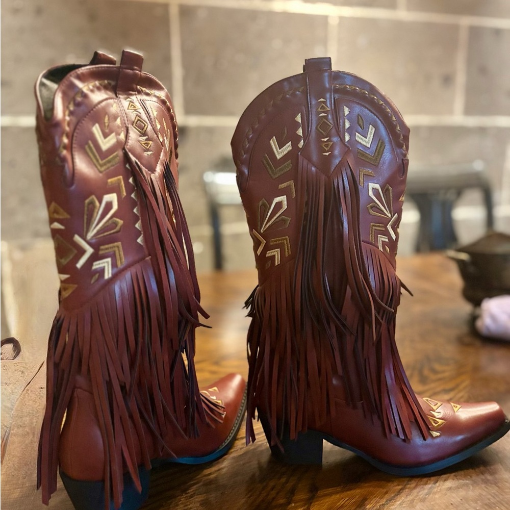 Brown Heeled Boots with Fringe and Western Stitching